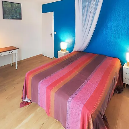 Amazing In With Wi-fi Holiday home